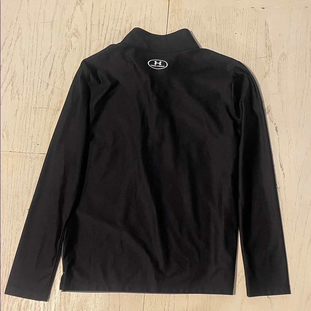 Youth XL - Under Armour Black and Gray Half-Zip Top - Picture 3 of 3